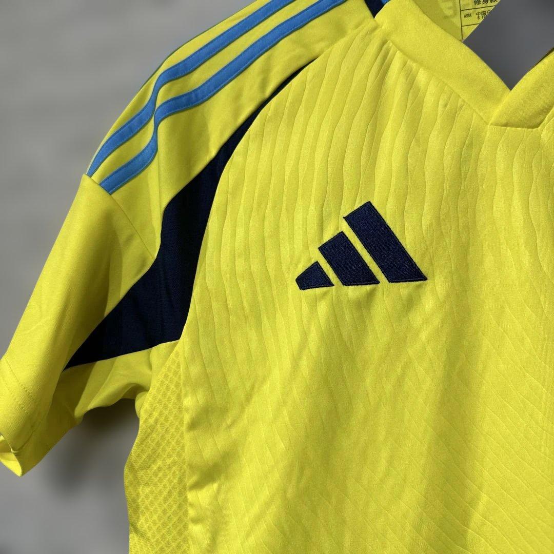 【未使用】adidas サッカースウェーデン代表　ユニフォーム　2024-25