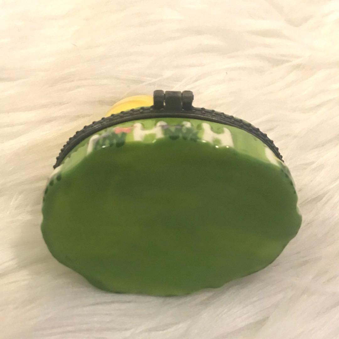 【 お宝品 】猫 かたつむり ポタリーケース 陶磁器