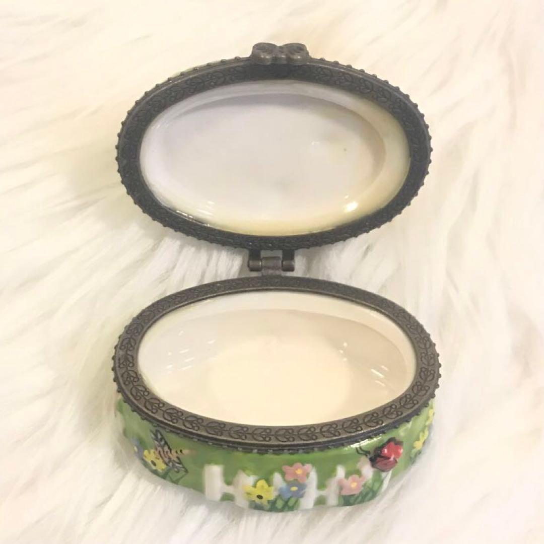 【 お宝品 】猫 かたつむり ポタリーケース 陶磁器