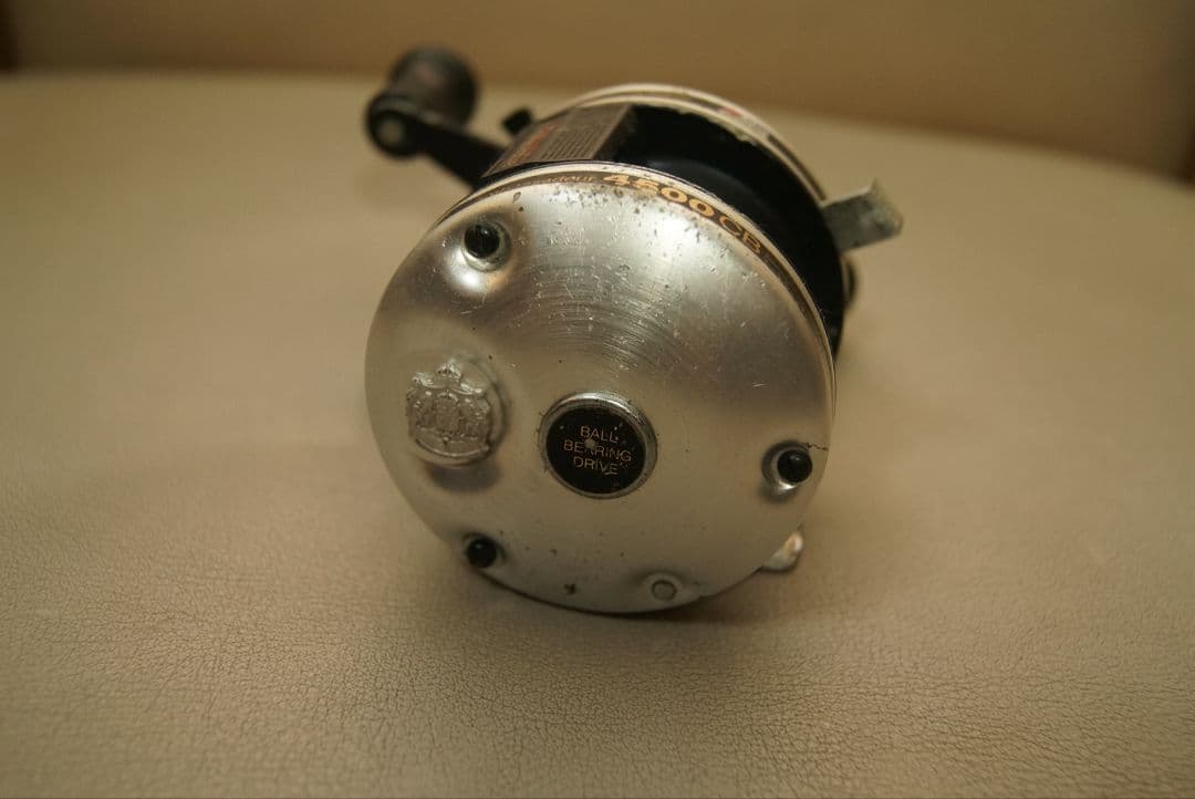 abu ambassadeur 4500CB　オールドベイトリール