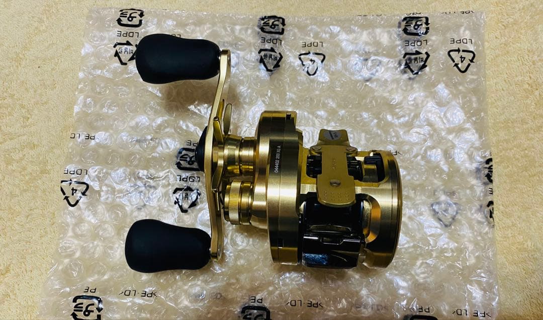 リール SHIMANO 22CALCUTTA CONQUEST 200XG