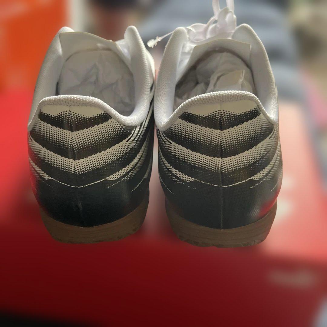 新品タグ付きPuma アタッカントⅡ IT ￼サッカーシューズ 27