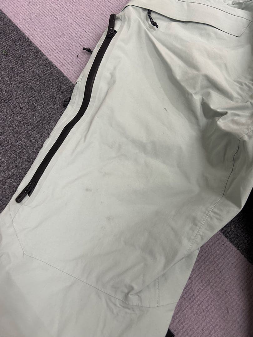 Burton スノーボードパンツ ライトグリーン