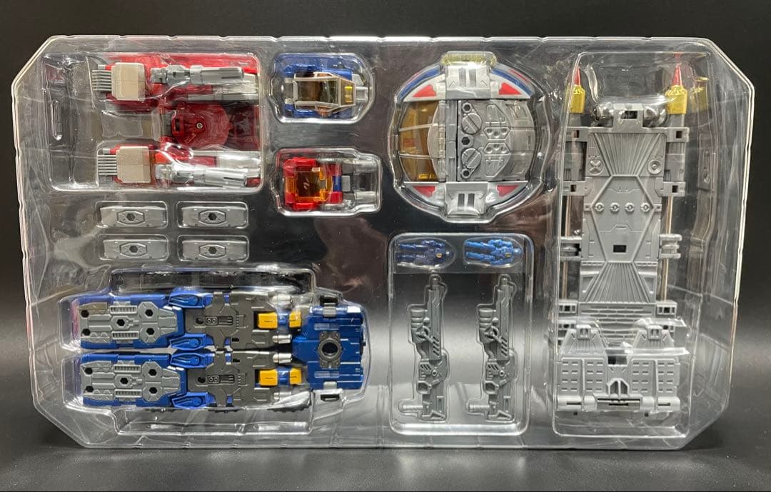 ダイアクロン　バトルコンボイ、パワードグレイター、鎧装強化ウェポンセット