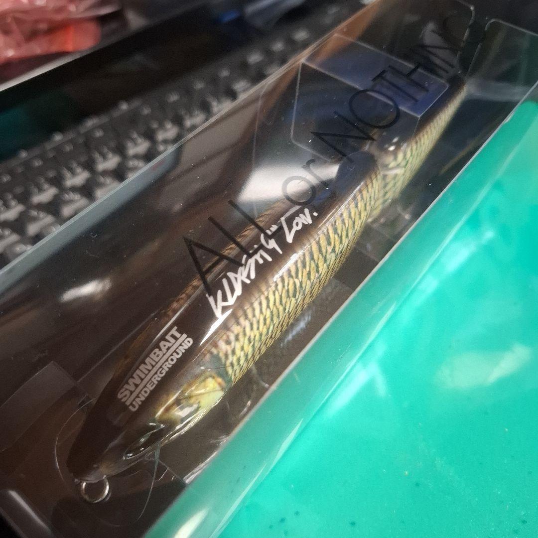 限定色　 DRT クラッシュ ナイン　GoldenShiner 　新品