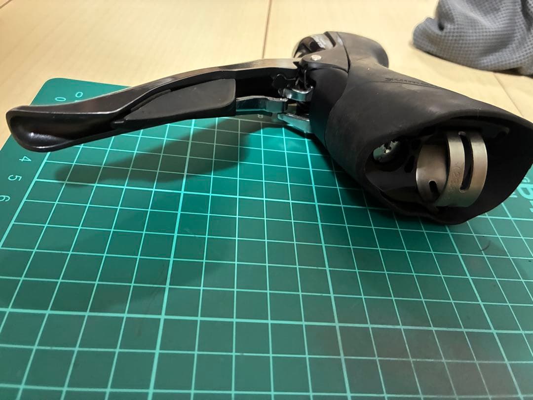 Shimano Claris、ST-R2000 2×8スピード