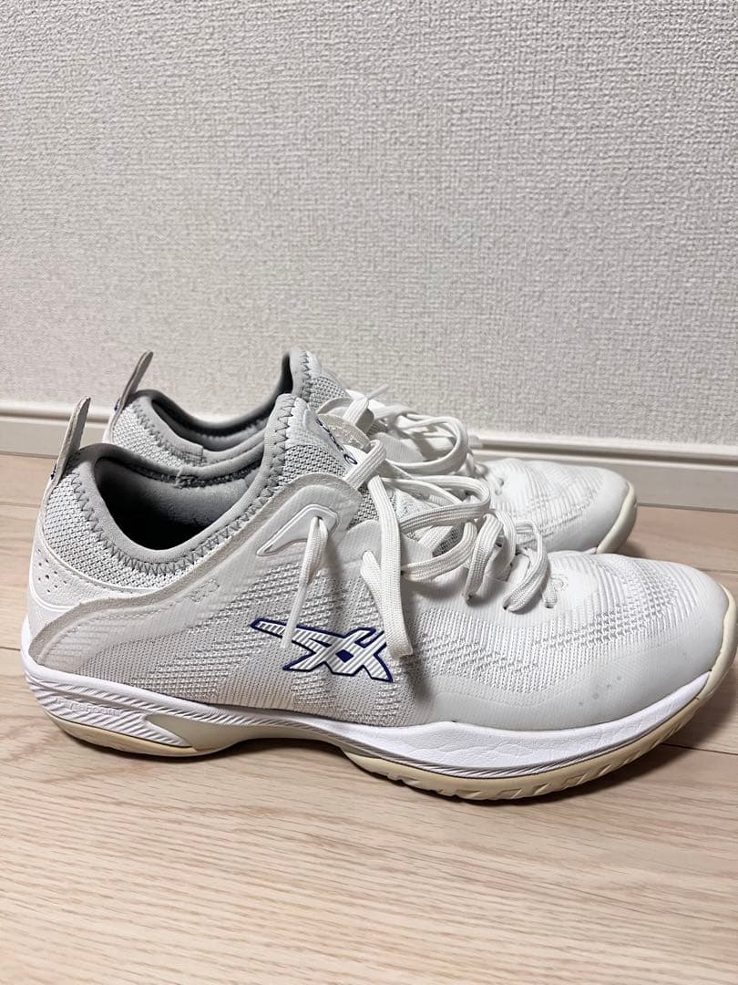 ASICS GLIDE NOVA ホワイト バスケットシューズ