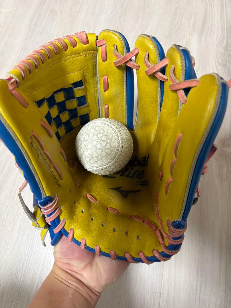 ミズノ　グローバルエリート　軟式　内野　グローブ
