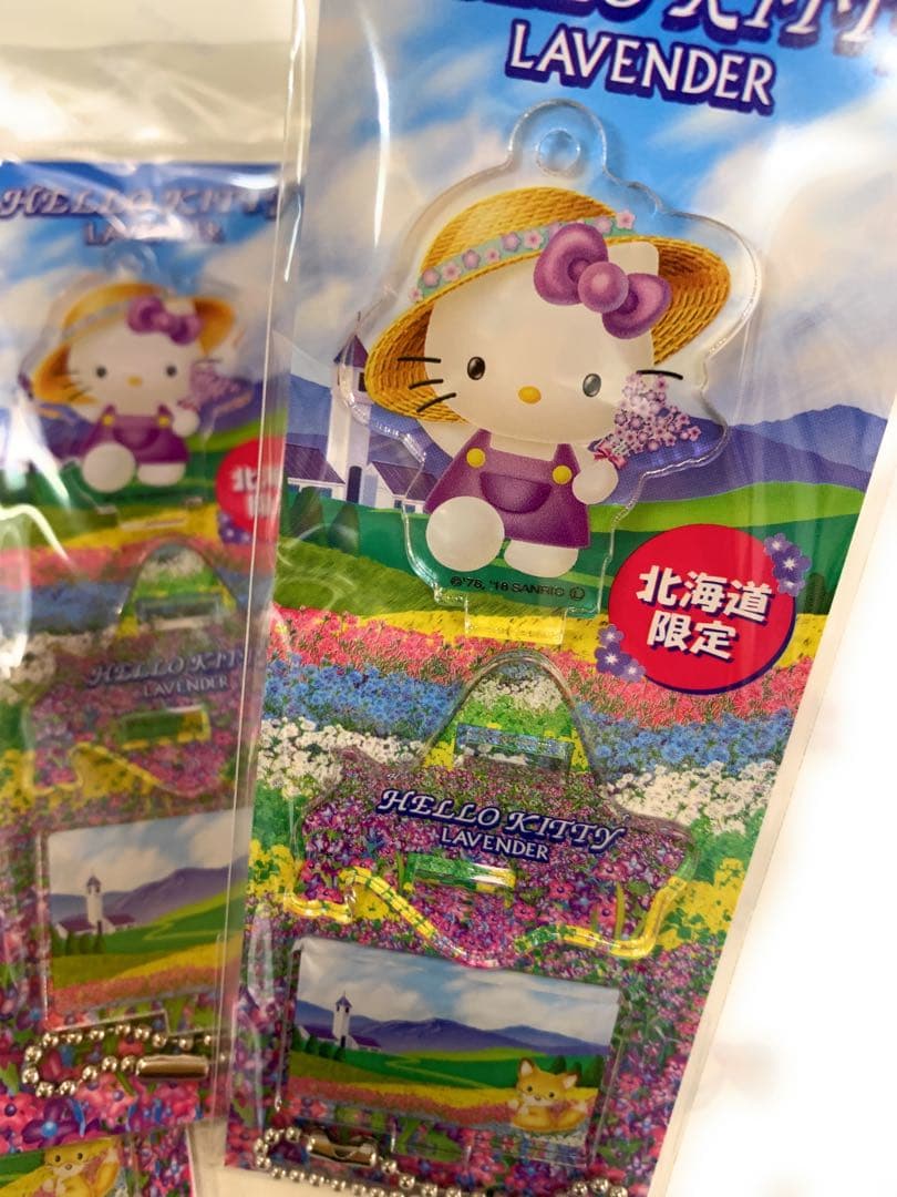ご当地キティ北海道限定　麦わらラベンダーキティ　アクリルスタンドキーチェーン6個