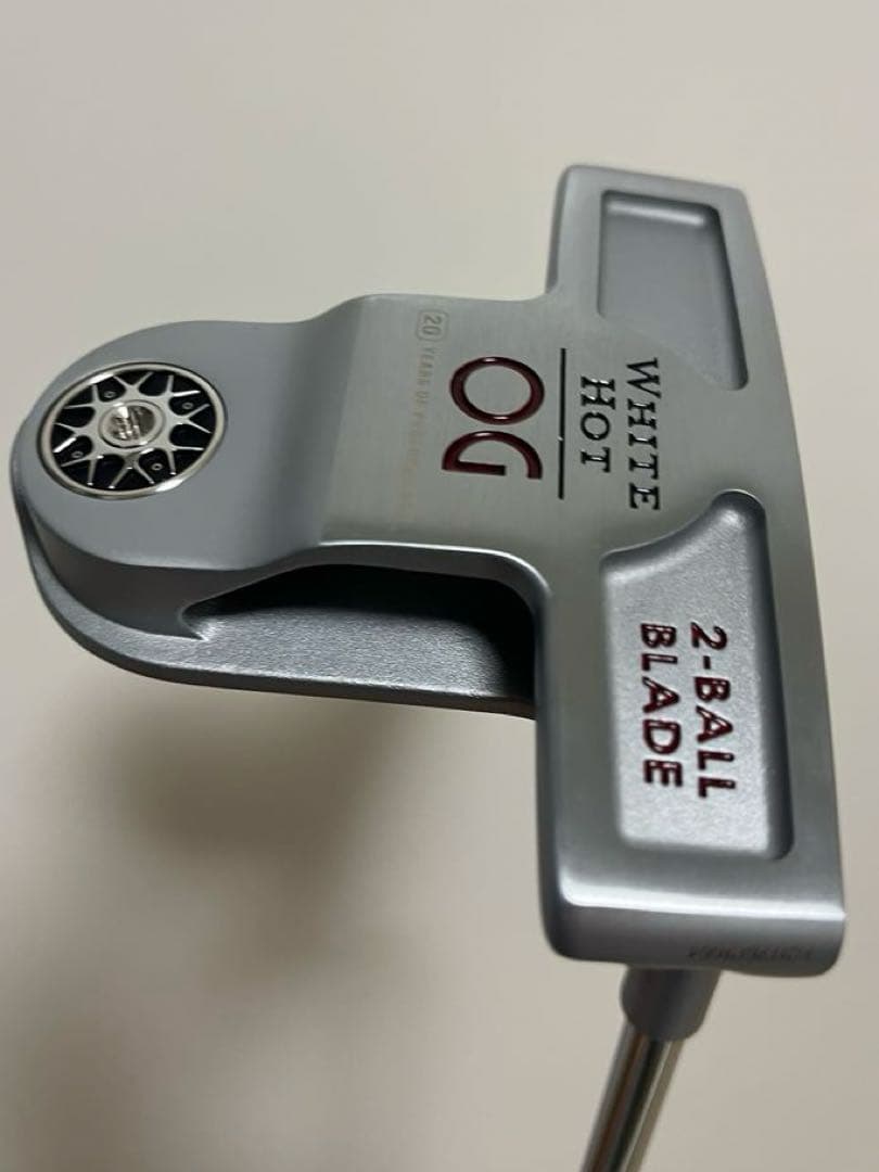 オデッセイWHIT HOT OG 2BALL BLADE パター