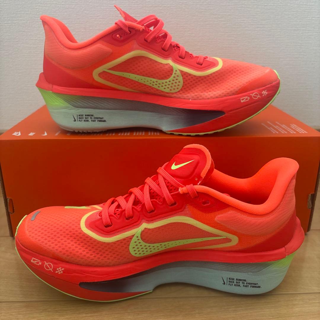NIKE ウィメンズ ズームフライ 6 新品未使用　24cm