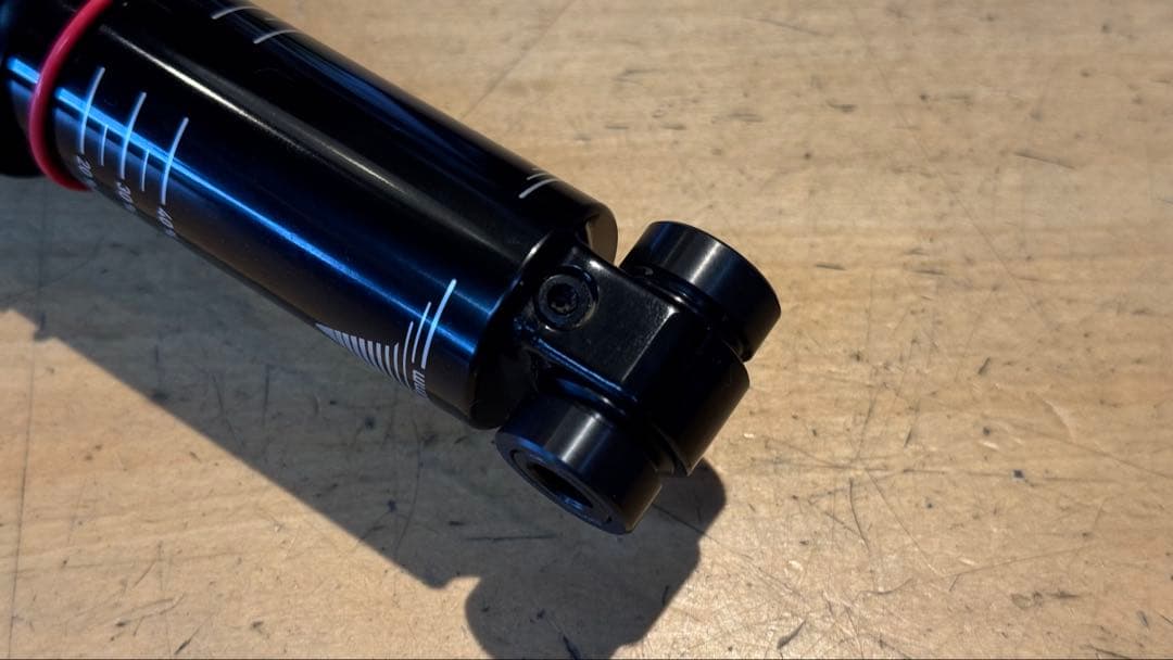 美品 RockShox Super Deluxe Ultimate リアサス
