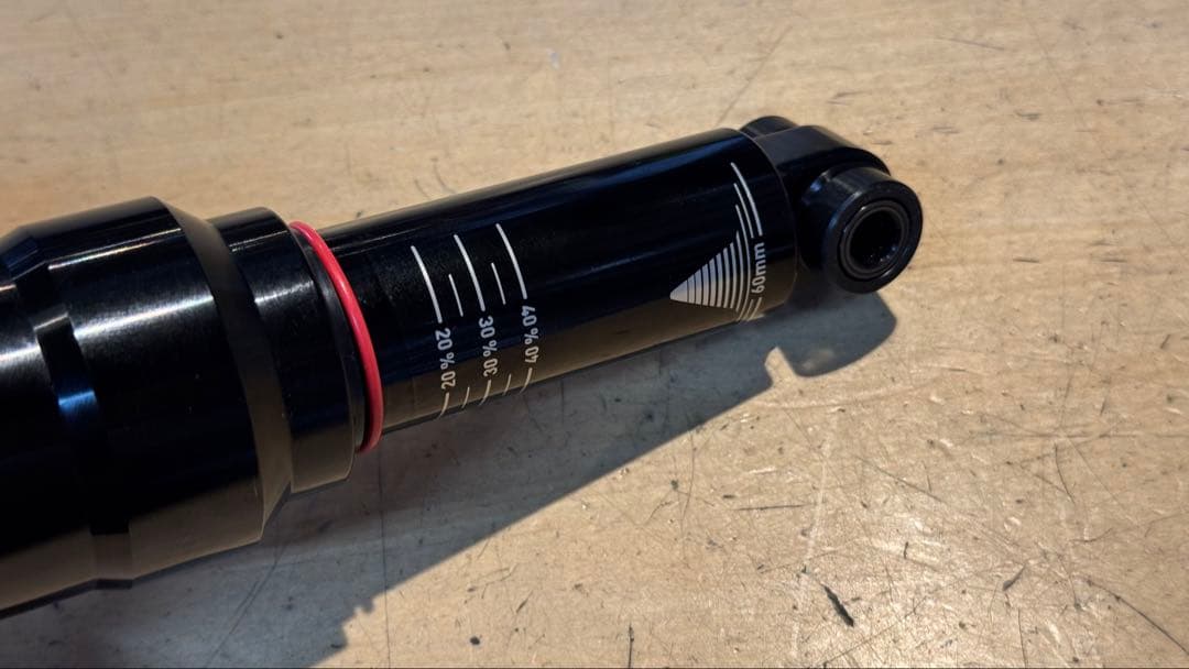 美品 RockShox Super Deluxe Ultimate リアサス