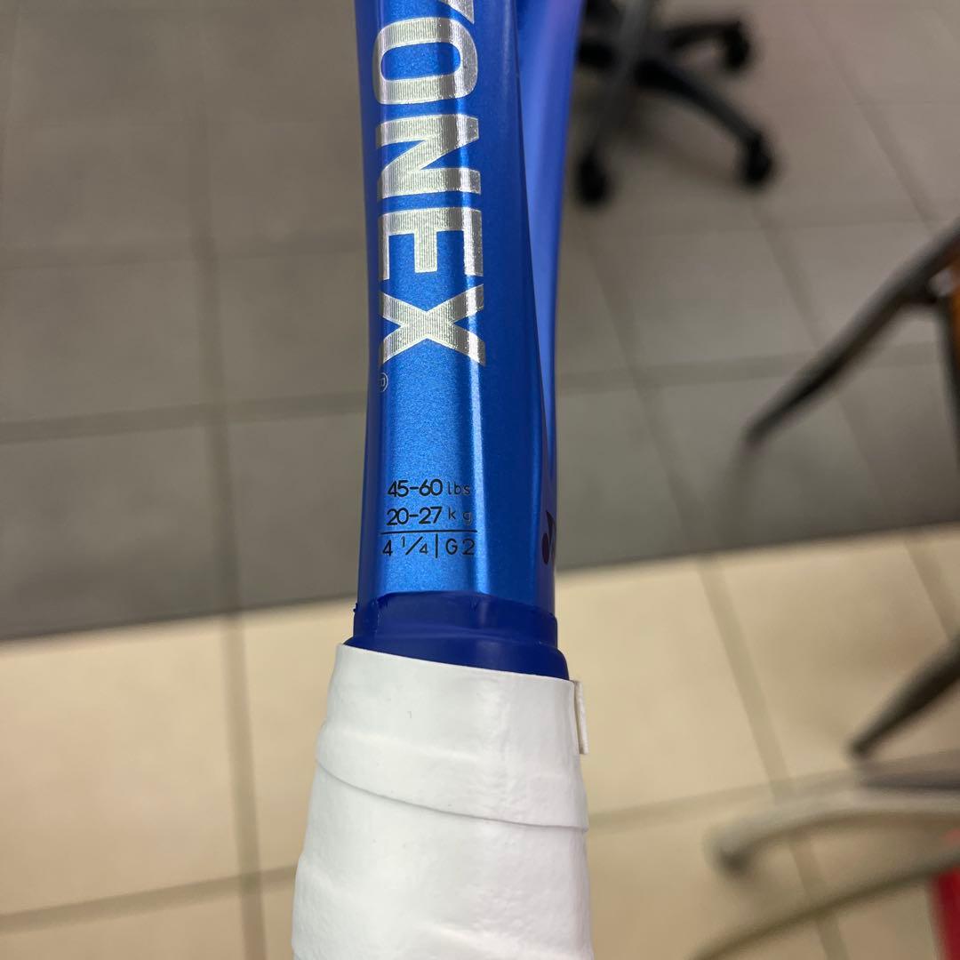YONEX EZONE 98 テニスラケットグリップ2