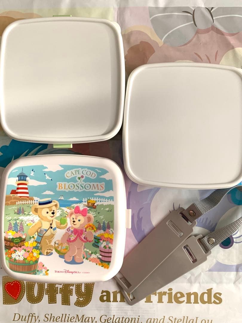ダッフィーお弁当箱　ランチボックス　エプロン＆ミトンセット　ご飯型抜き