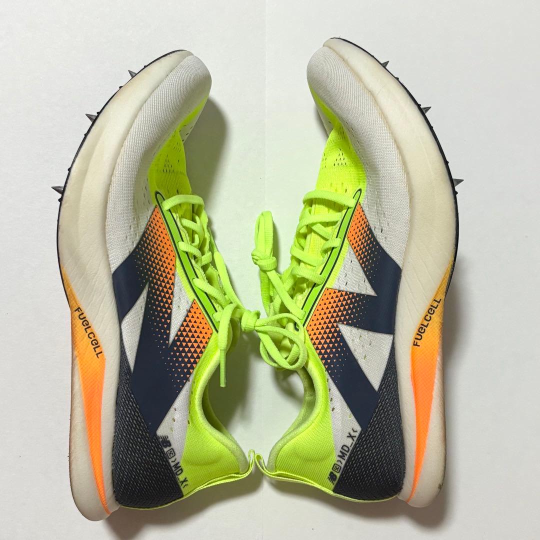 ニューバランス FuelCellSuperComp MD-X v3 23.5cm