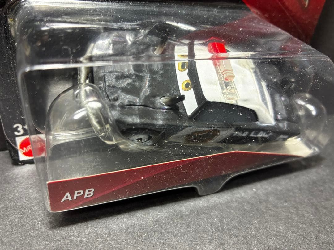 APB パトカー　カーズ ミニカー