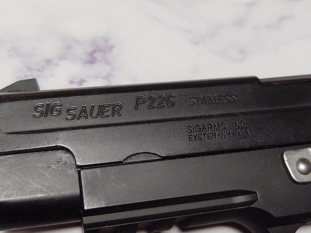 K*0様 東京マルイ シグ ザウエル P226レイル