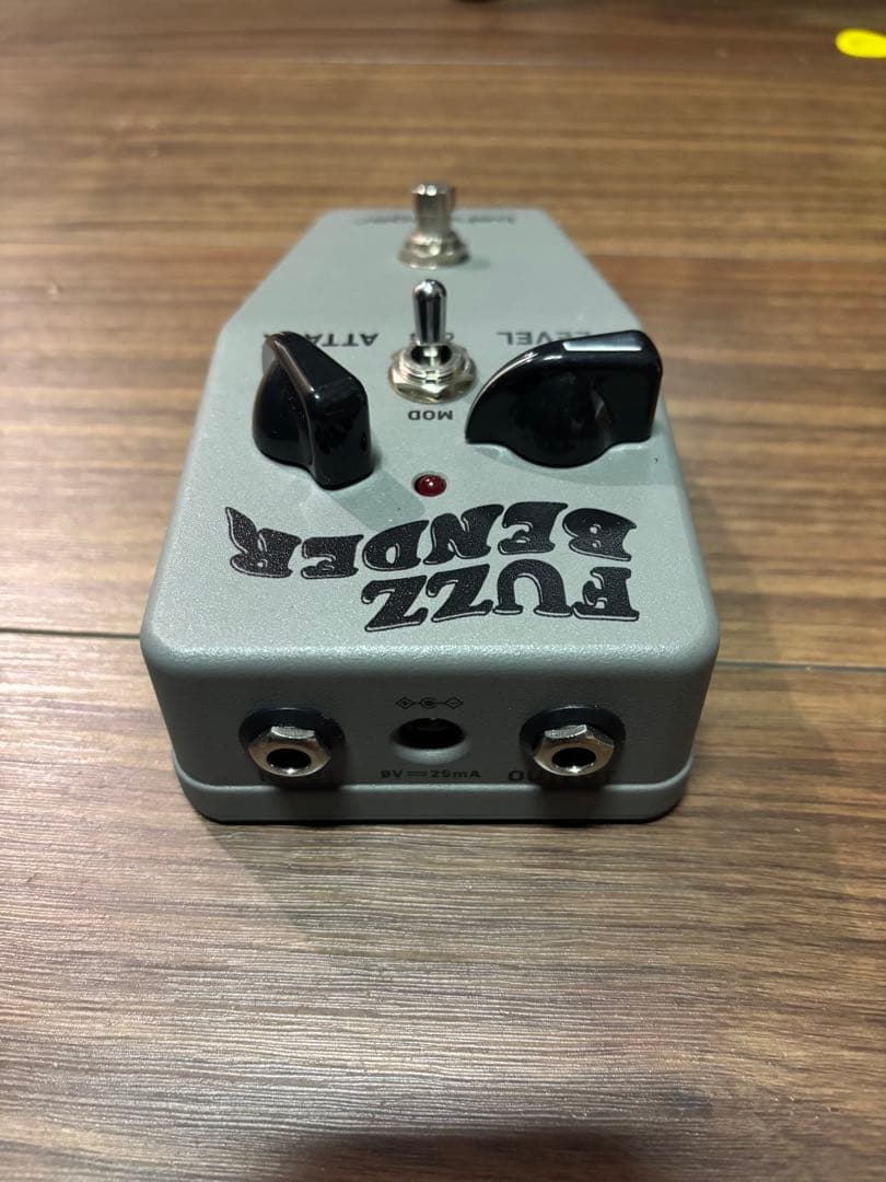 Fuzz Bender ギターエフェクター　ベリンガー