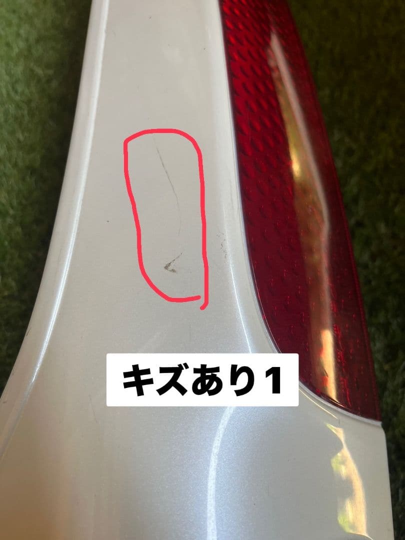 日産 セレナ C25 純正テールランプ左右 D008
