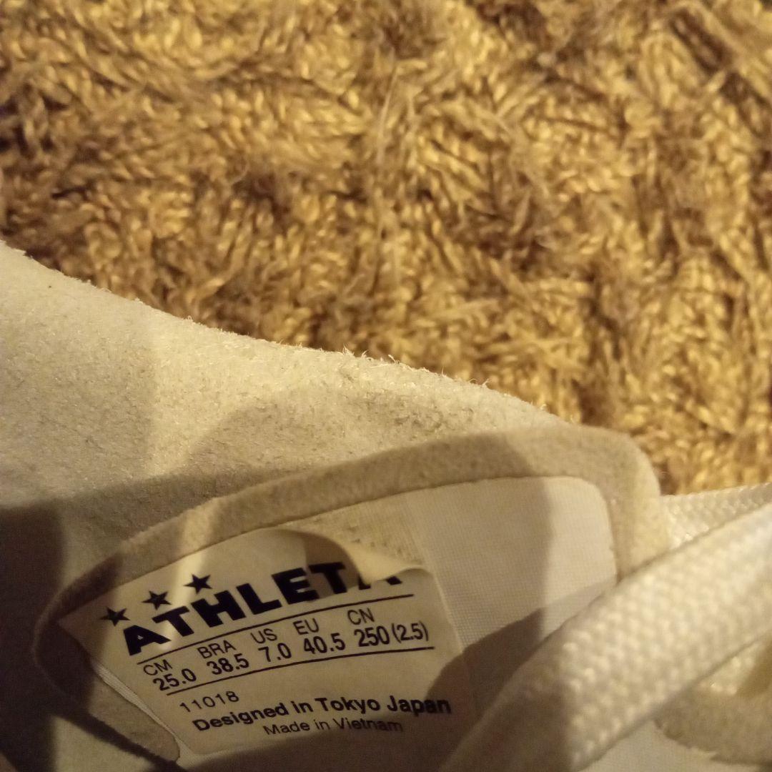 ATHLETA フットサルシューズ ホワイト