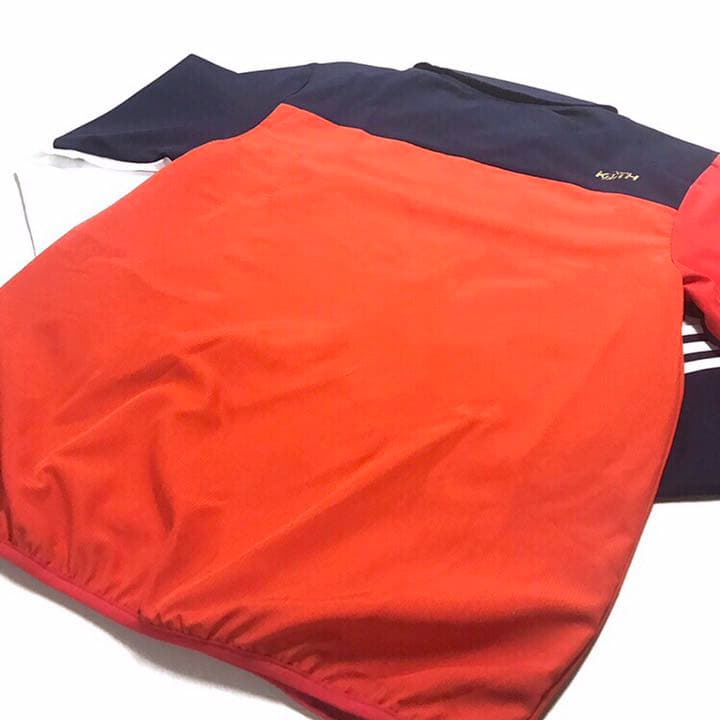 新品 KITH × adidas キス アディダス サッカー サイドライン ポロ