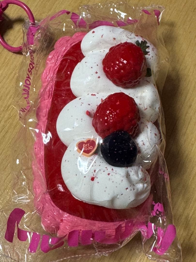 Mellojoy スクイーズ フィンガータルト　ベルベットミックスベリー