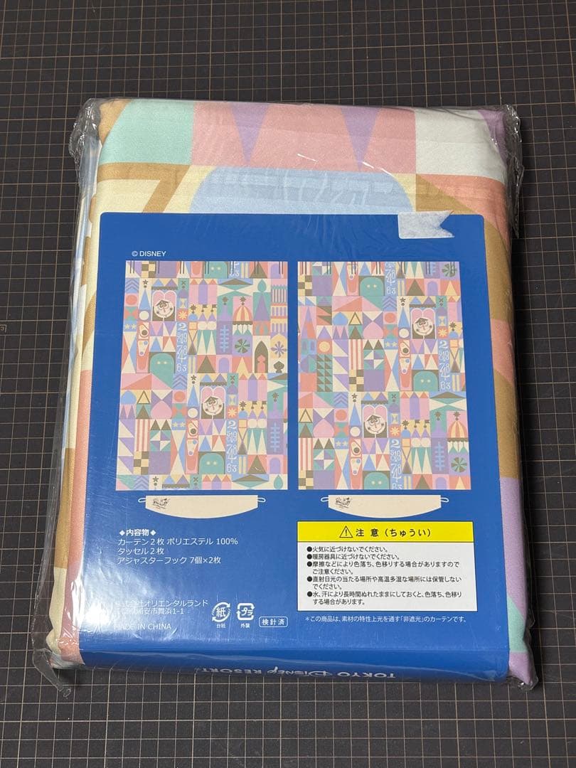 東京ディズニーリゾート カーテン 100×200cm イッツアスモールワールド