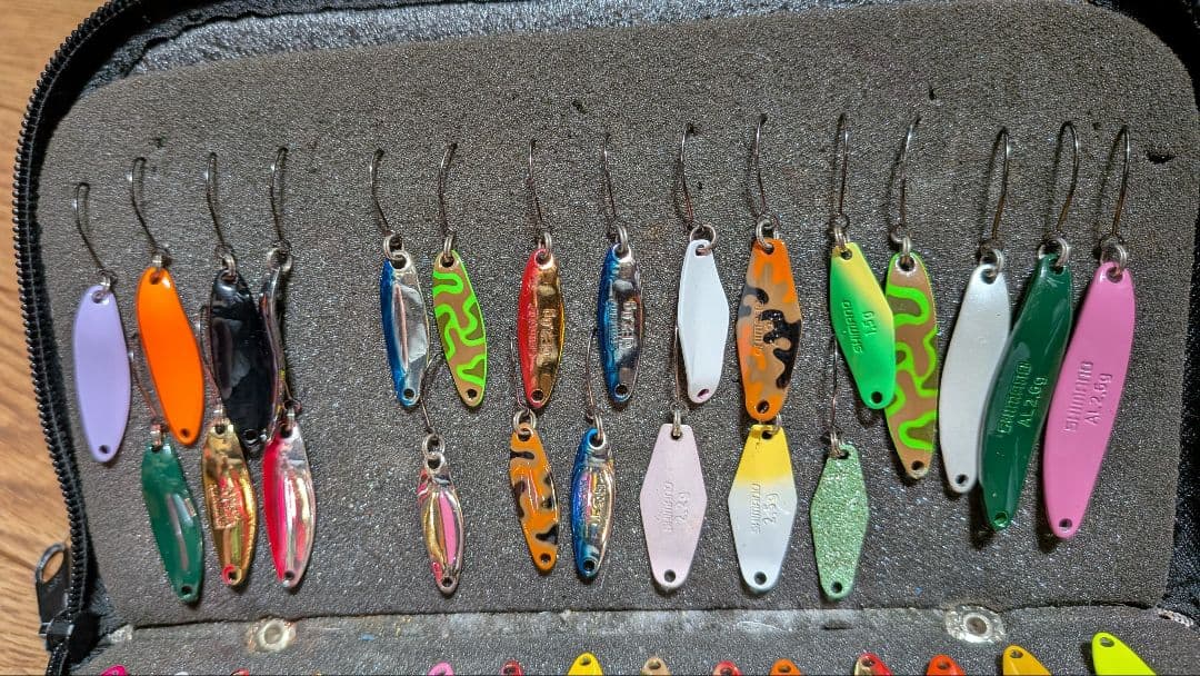 美品 シマノ カーディフ スプーンセット 138枚 管釣り