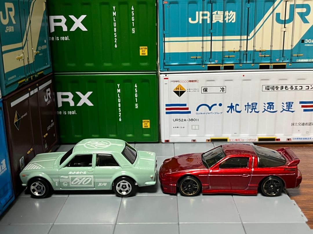 カラーサンプル ヤリス ホットウィール シビック 180SX ダットサン トミカ
