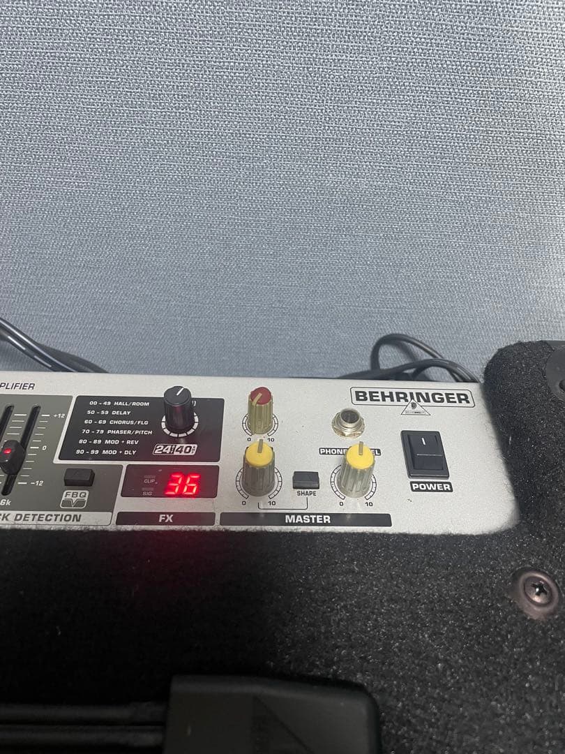 BEHRINGER Ultratone K1800FX アンプ