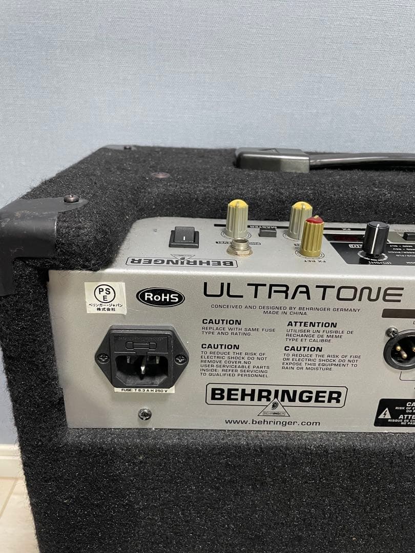 BEHRINGER Ultratone K1800FX アンプ