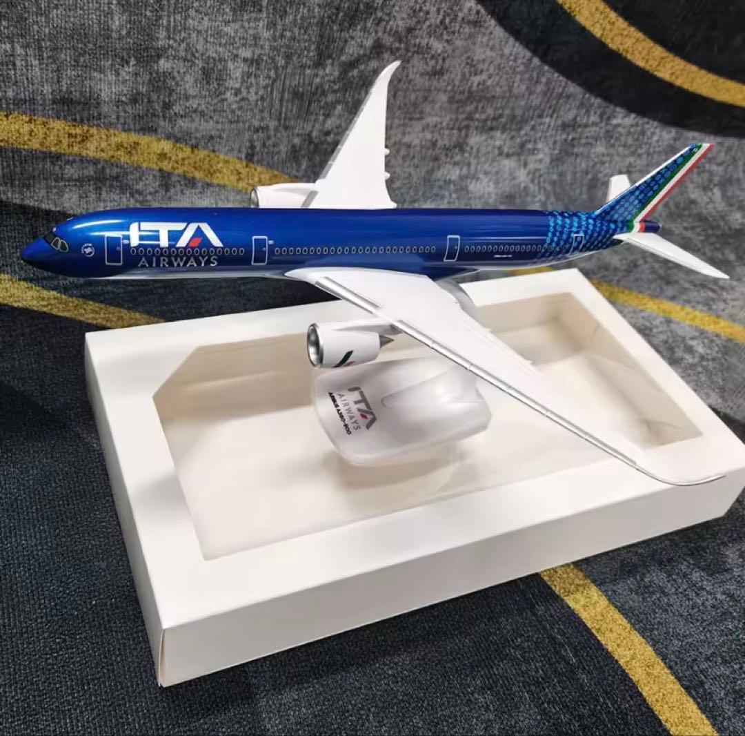 ITA Airways 1:200 エアバスA350-900 ダイキャストモデル