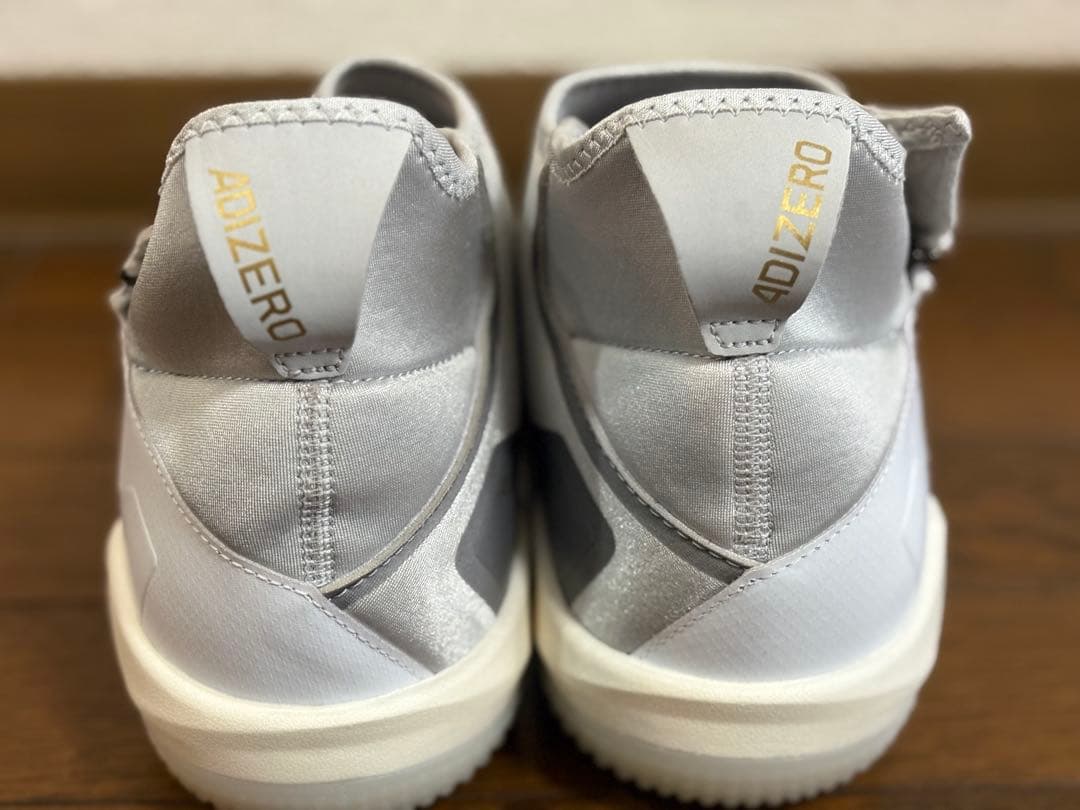 【並行輸入】adidas トレシュー 日本未発売