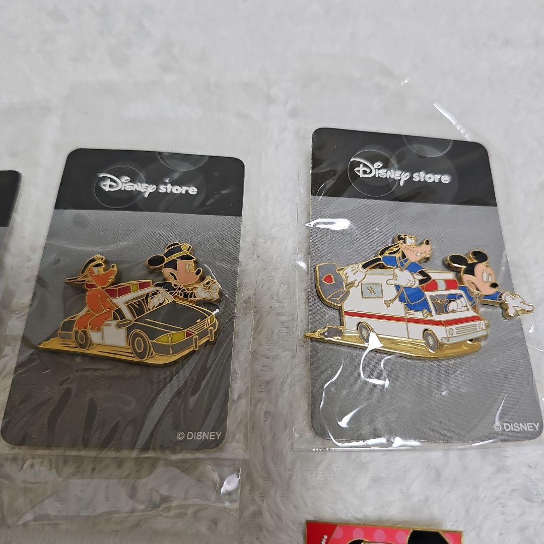 DisneyStore ミッキー&フレンズ ピンバッジ