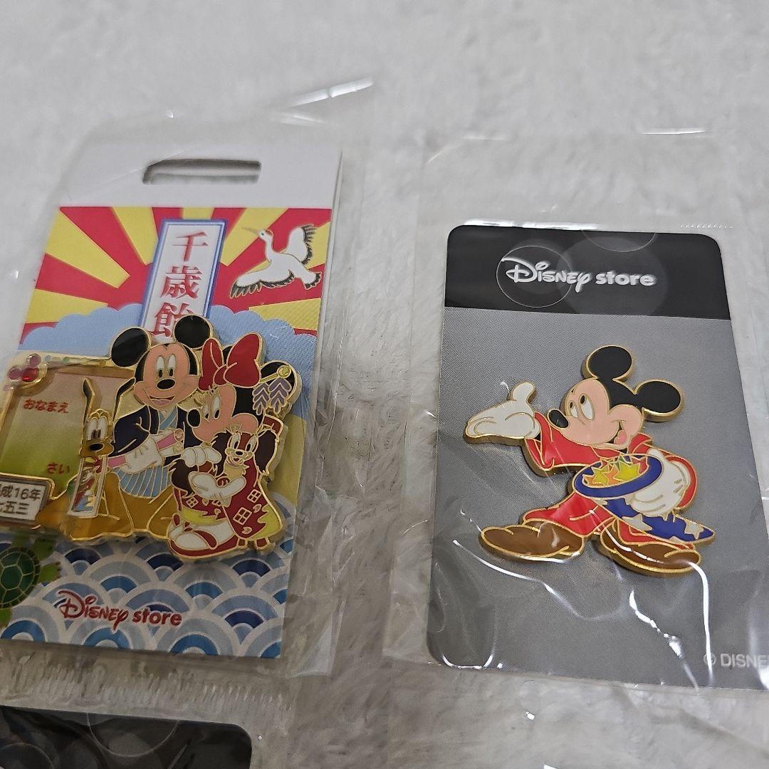 DisneyStore ミッキー&フレンズ ピンバッジ