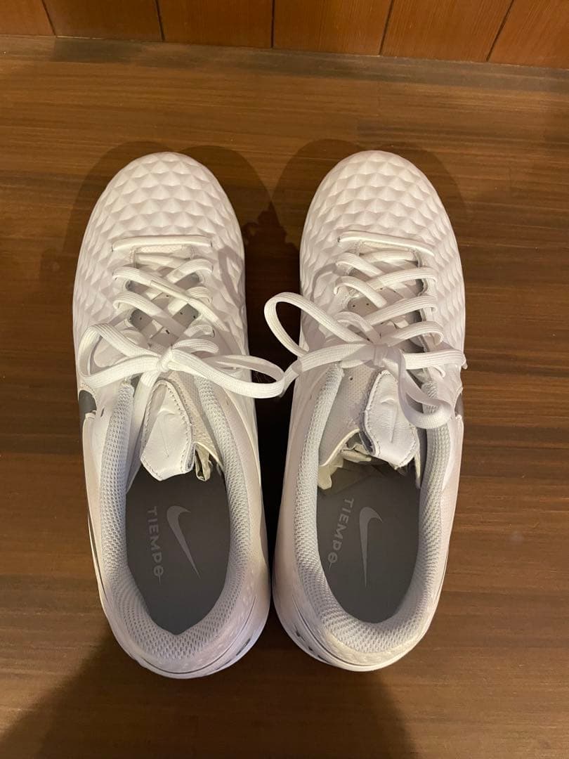 NIKE TIEMPO LEGEND 8 ACADEMY ティエンポレジェンド