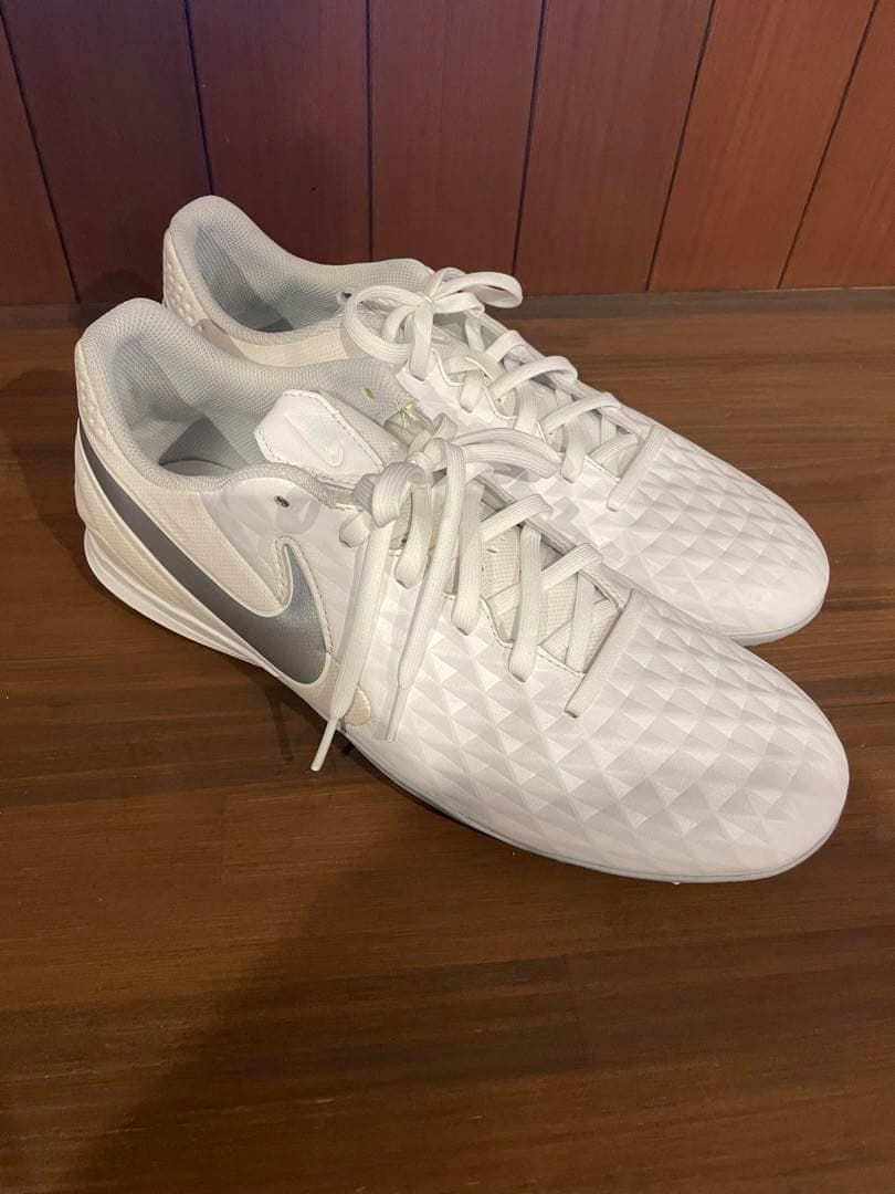 NIKE TIEMPO LEGEND 8 ACADEMY ティエンポレジェンド