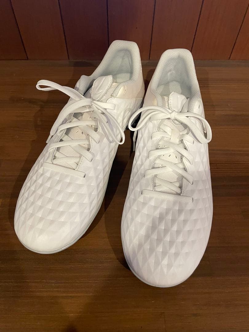 NIKE TIEMPO LEGEND 8 ACADEMY ティエンポレジェンド