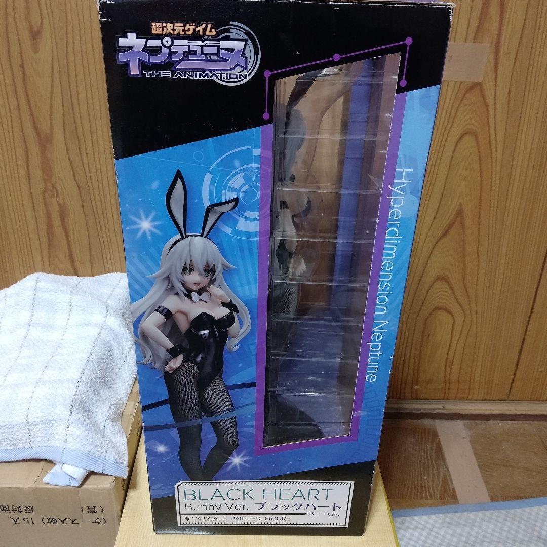 超次元ゲイム、ネプテーヌ、ブラックハート バニー フィギュア1/4スケール