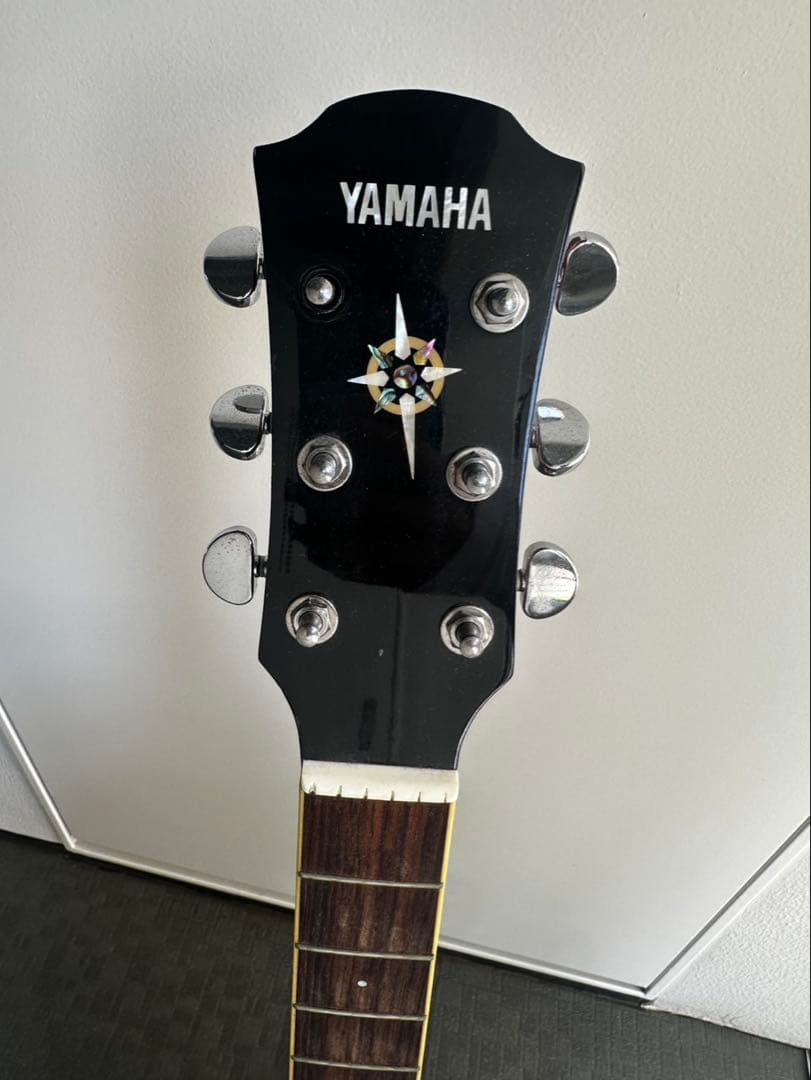 Yamaha アコースティックギター ワインレッド