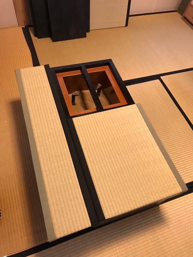 組み立て茶道用道具畳、炉壇収納ボックス、建水台と貴人畳の角の台の4点セット
