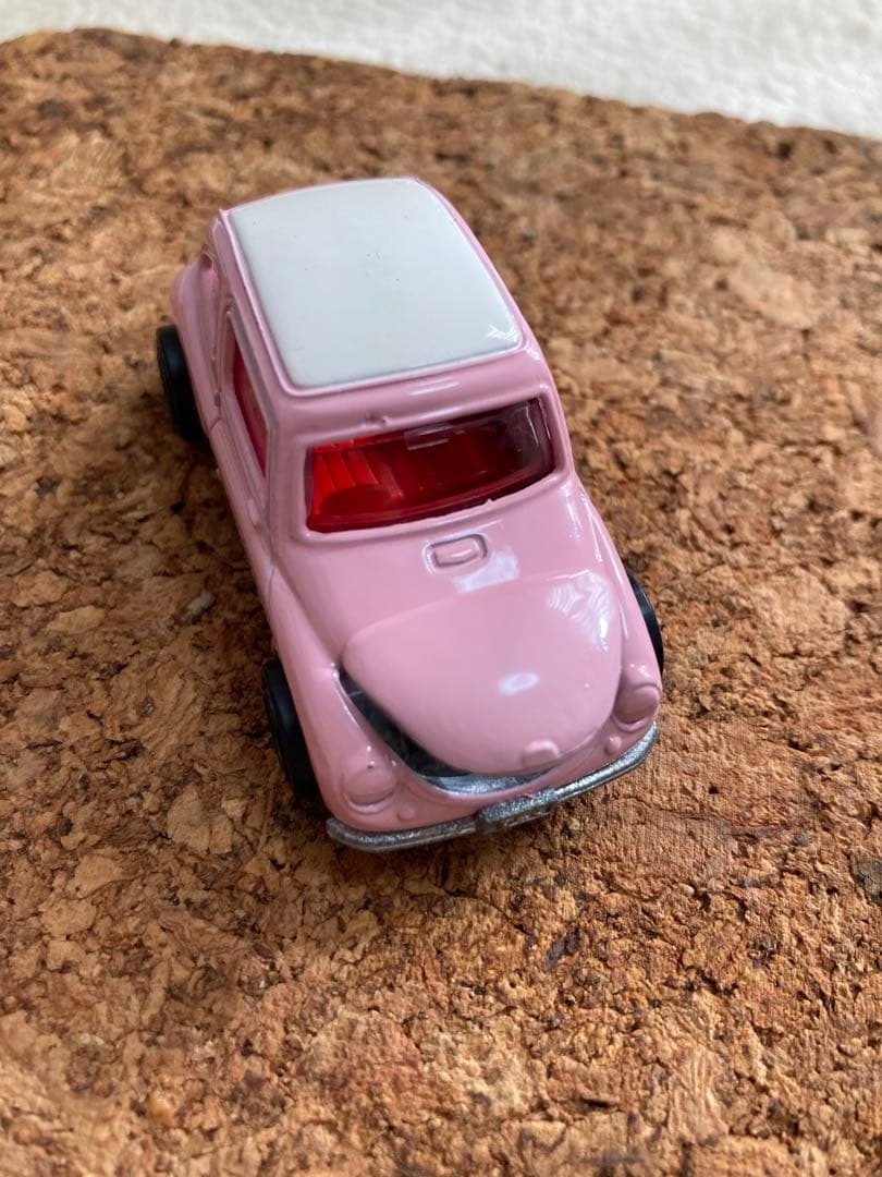 【新品】TOMICA スバル360 ピンク×アイボリー No.21 箱付き　黒箱