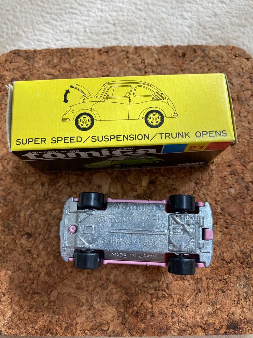 【新品】TOMICA スバル360 ピンク×アイボリー No.21 箱付き　黒箱