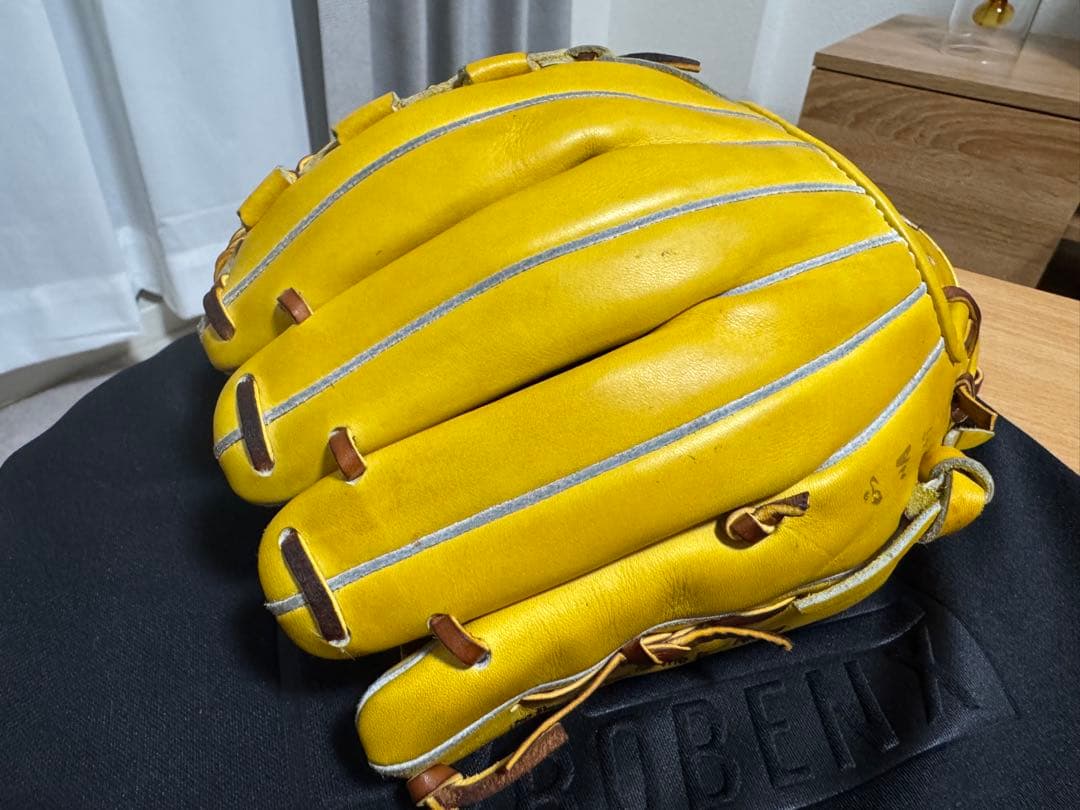 【ロベンクス】 一般軟式内野手グローブ　グラブケース付き