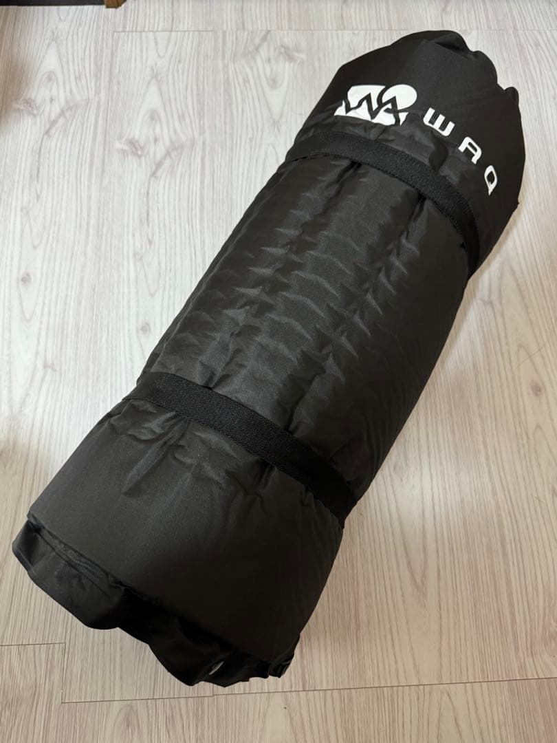 【美品】WAQ インフレータブル式マット 8cm ブラック R値6.0 自動膨張
