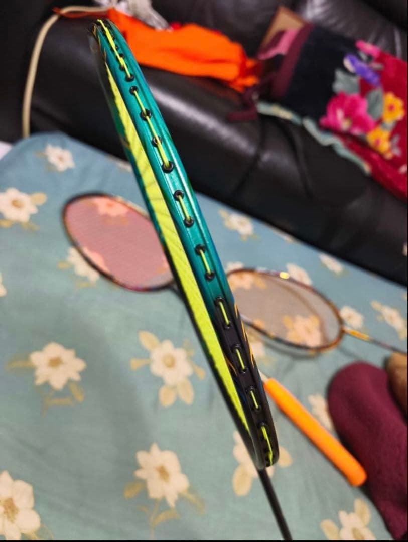 日本未発売　lining axforce100 gen2 4u5