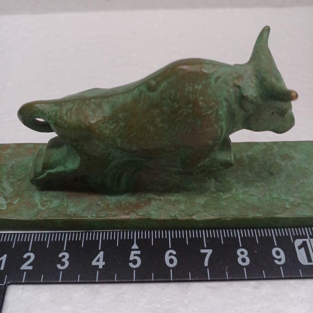 文鎮　青銅　牛　津田永寿　箱有り