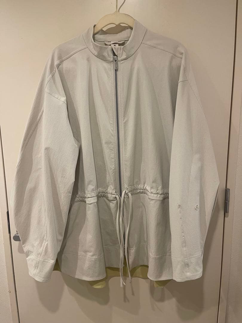 ルルレモン Cinch-Waist Stretch Shirt Jacket