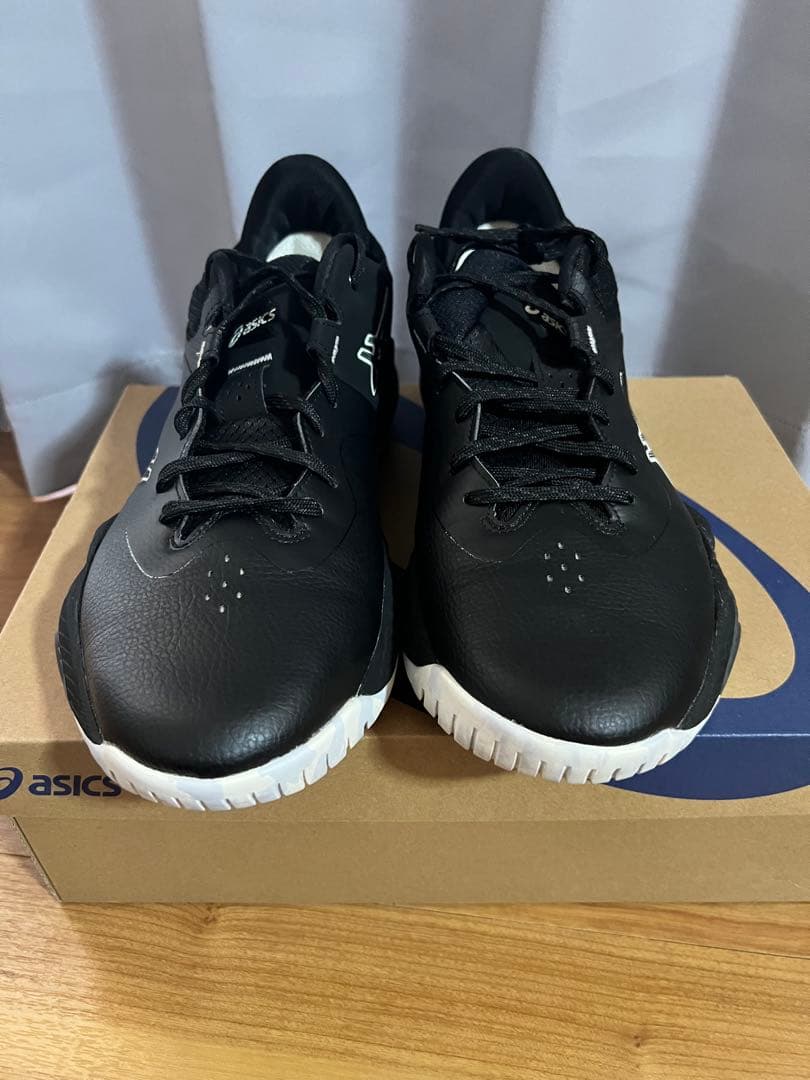 アシックス　NOVA SURGE LOW